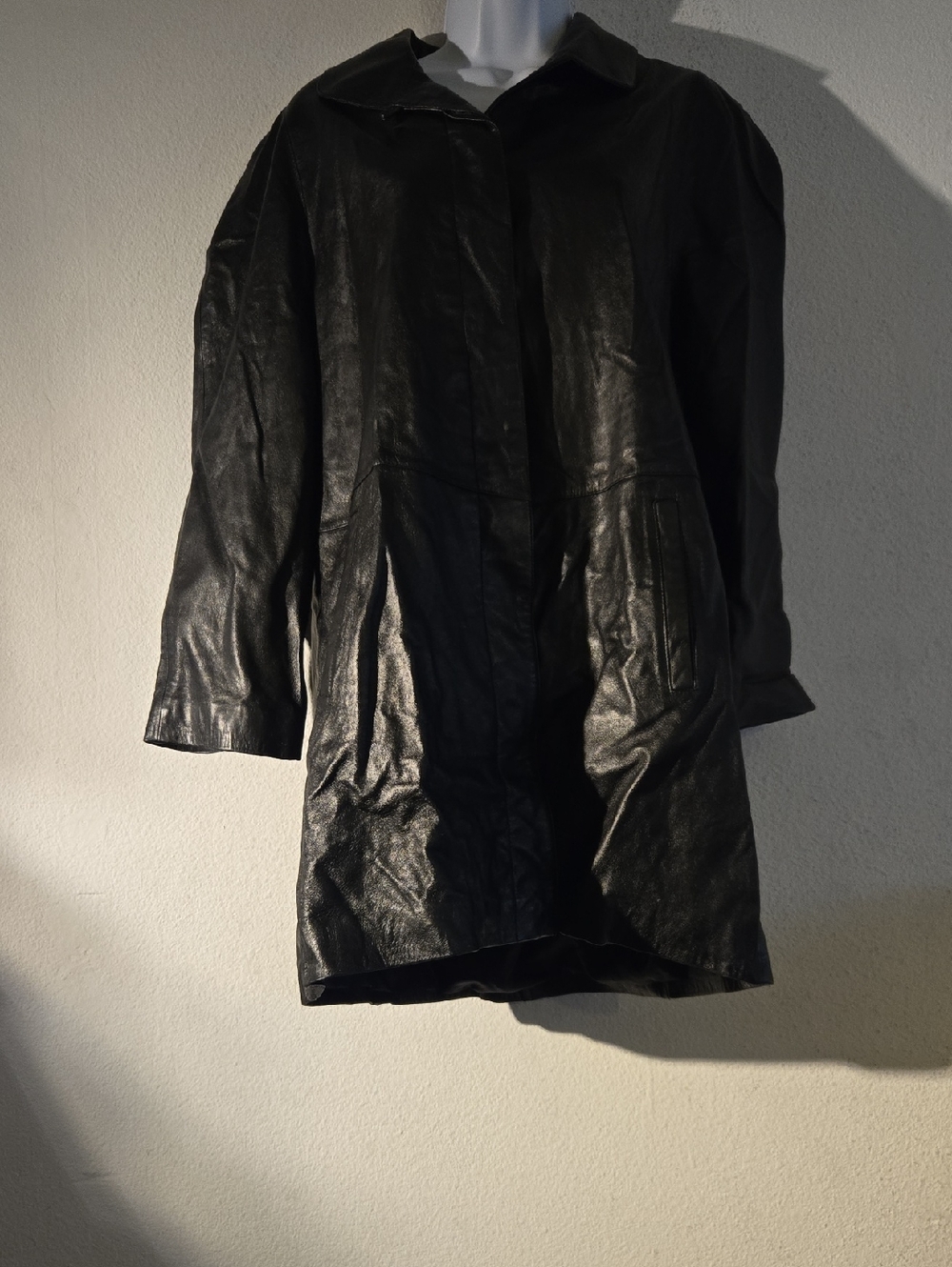 *C5 - VTG. DNK  CLASSIC BLACK LEATHER SZ. 9 MID-LENGTH JACKET